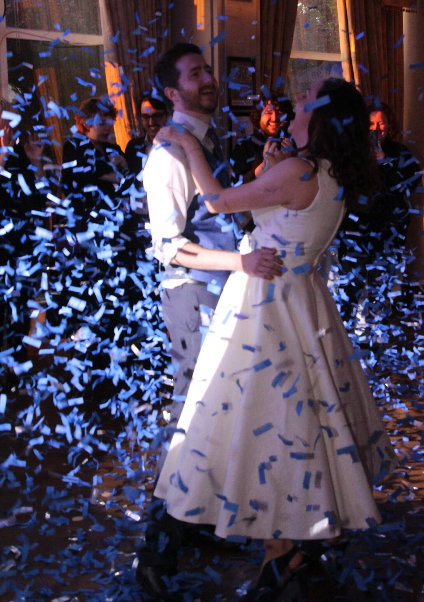 First Dance using our confetti cannons